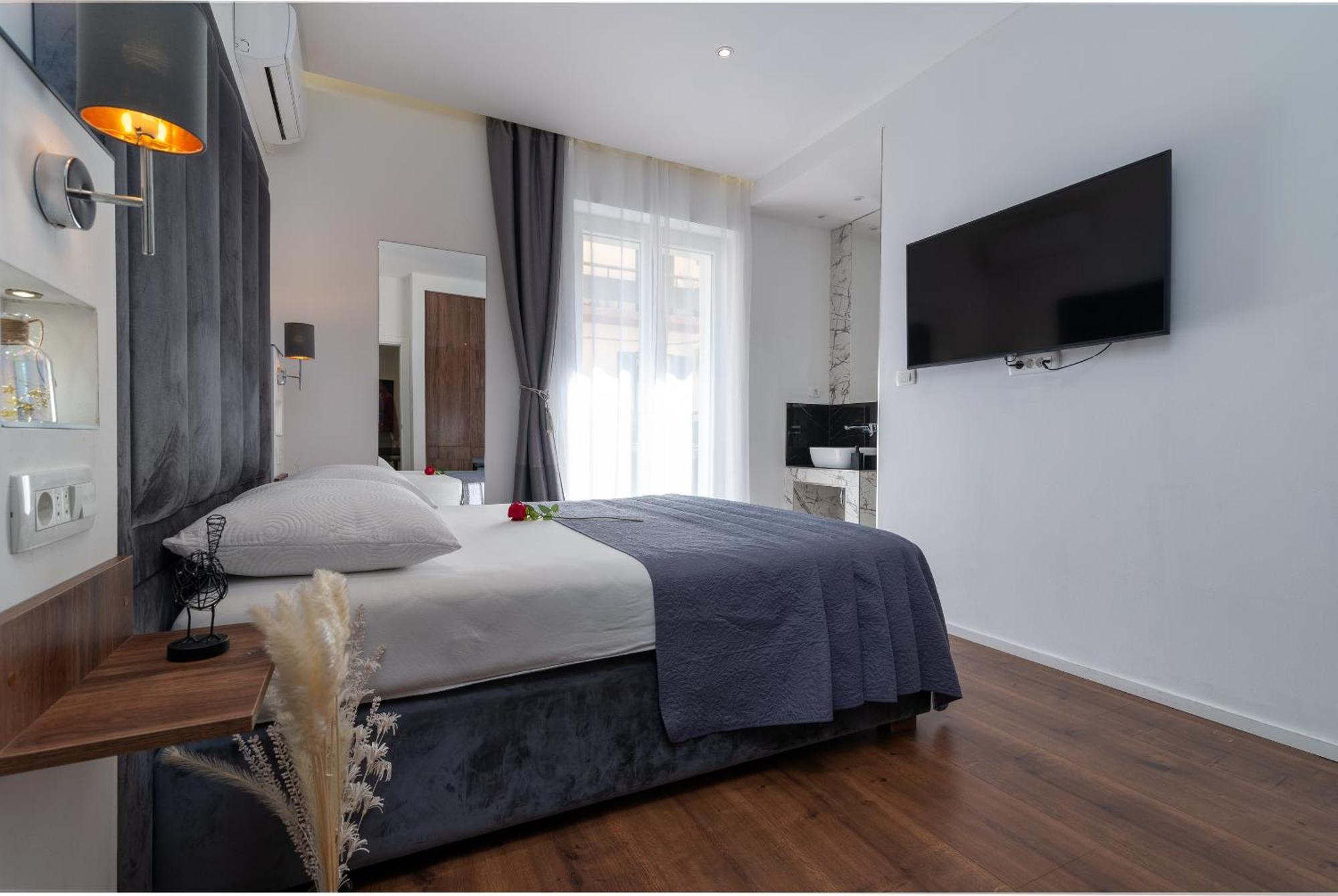 Antares Luxury Rooms 1 スプリト エクステリア 写真